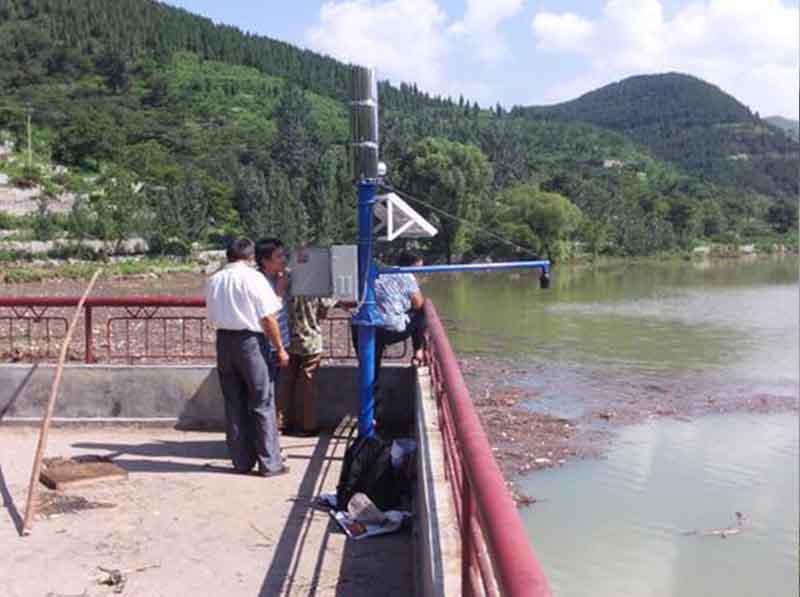 防腐超聲波物位計現(xiàn)場安裝調(diào)試