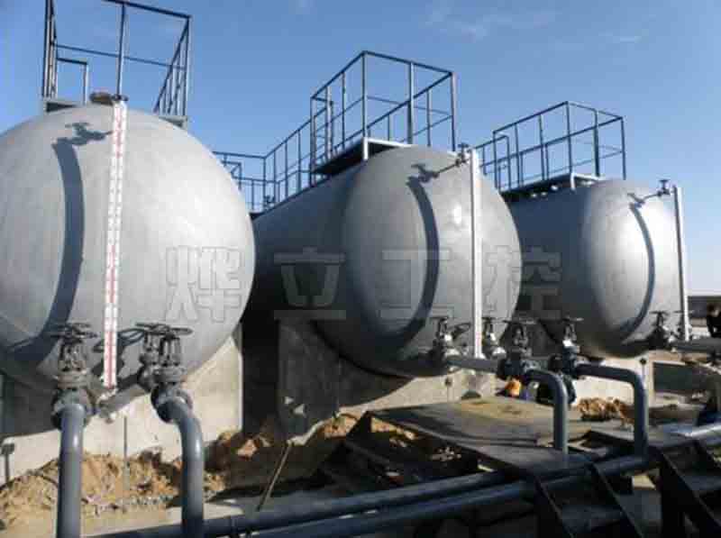 磁翻板液位計儲罐應用