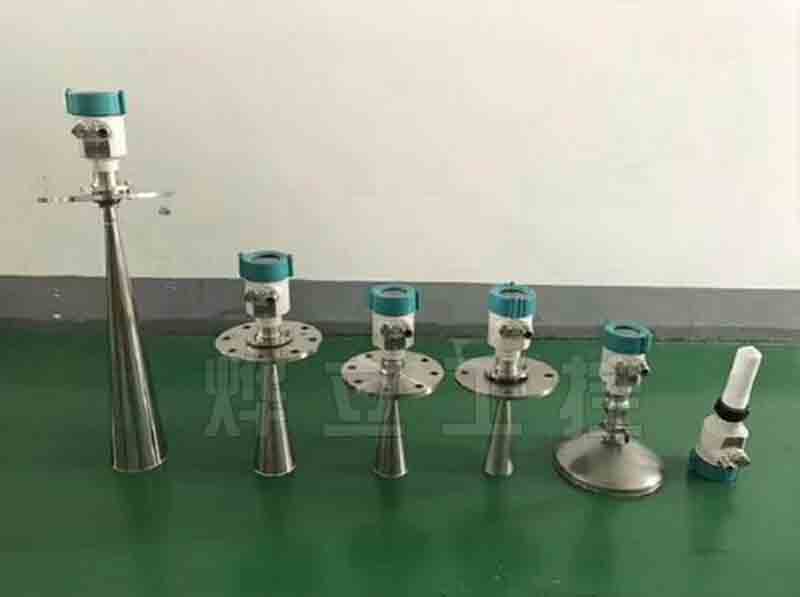 燁立防腐雷達液位計